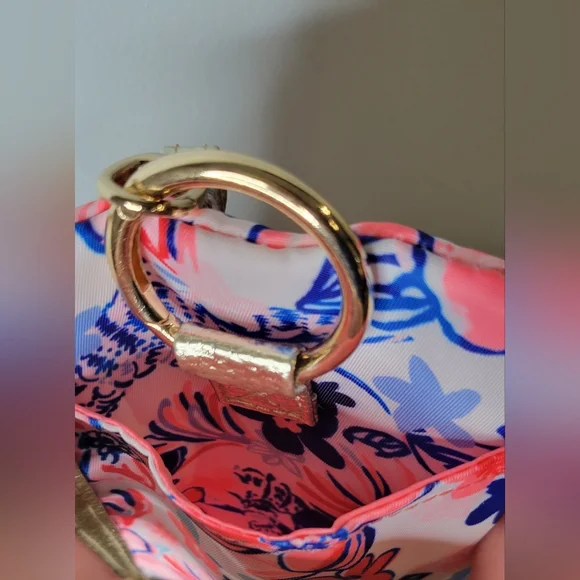 Lilly Pulitzer Wristlet Wallet - Picture 5 of 10